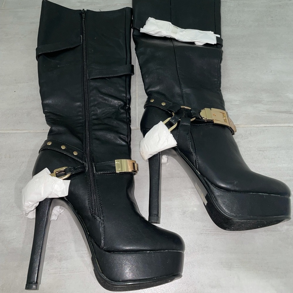 Brand new Tamika heel boots from Shoedazzle.